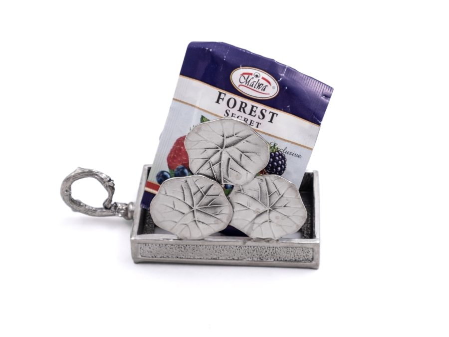 Nasturtium Leaf Tea Bag Rack