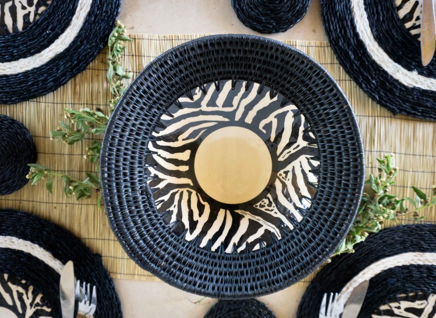 Bowl: Black - Zebra (26 cm)